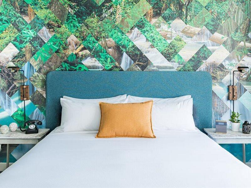 Canvas Moncton, Tapestry Collection By Hilton Esterno foto