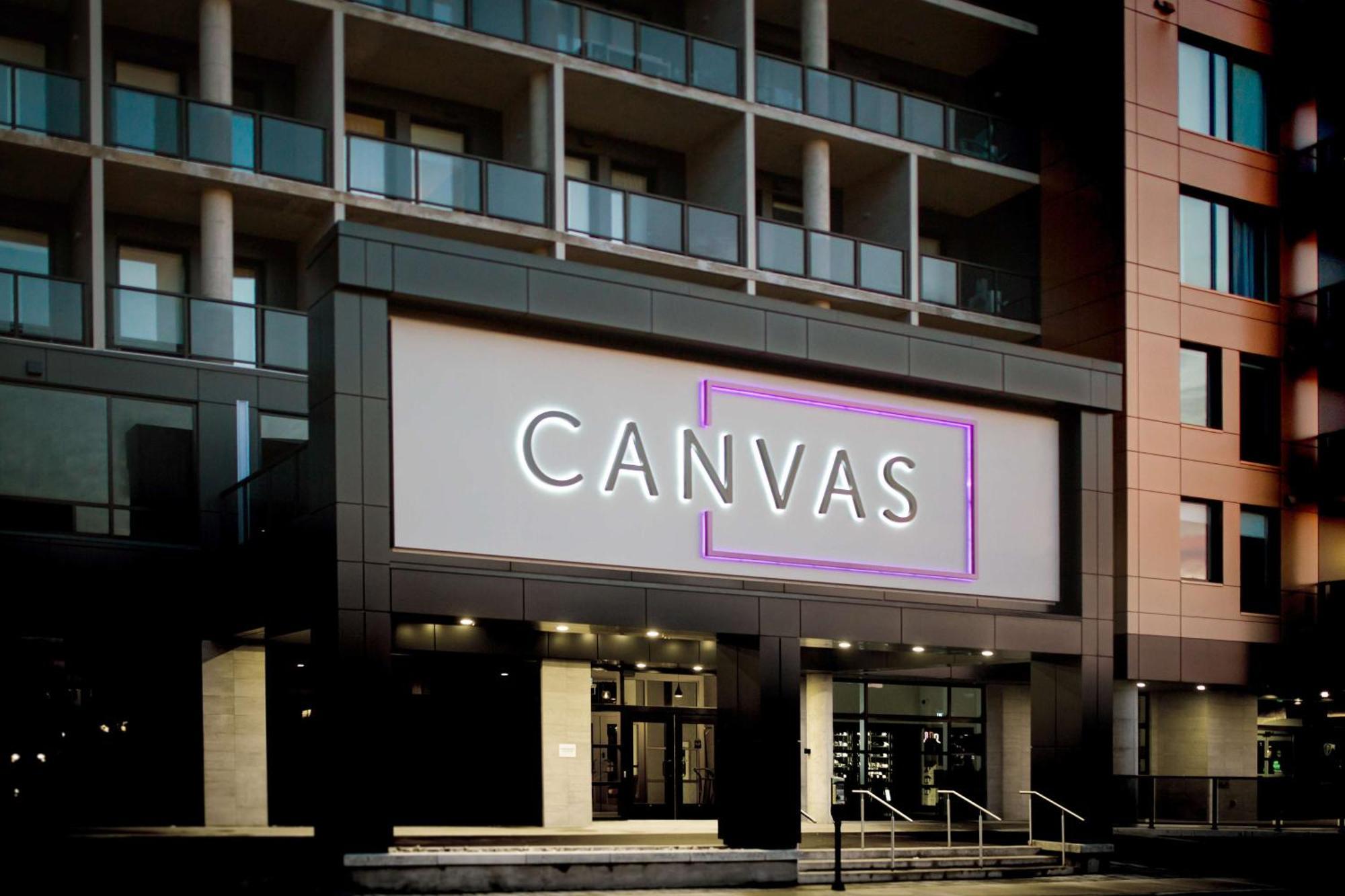Canvas Moncton, Tapestry Collection By Hilton Esterno foto