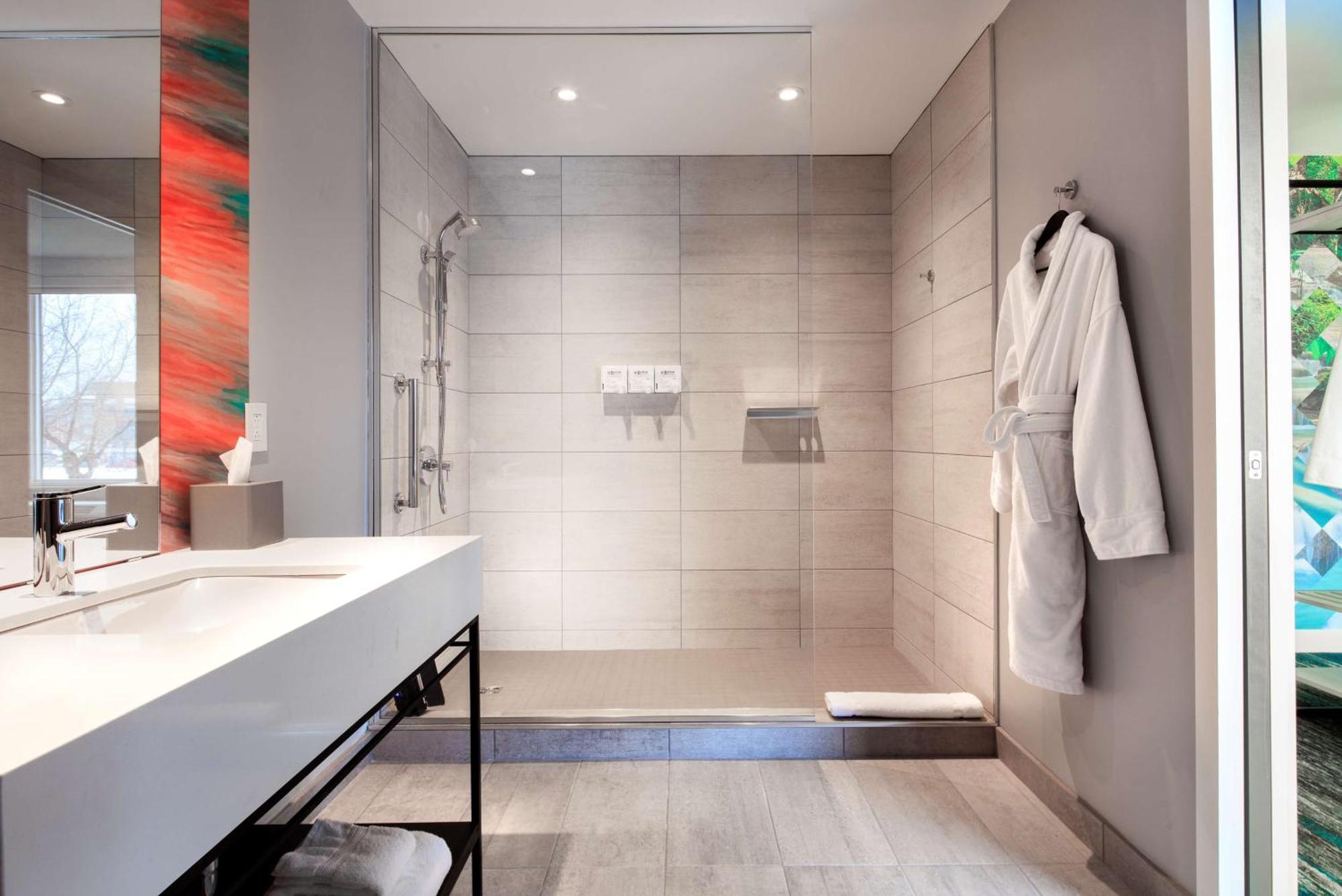 Canvas Moncton, Tapestry Collection By Hilton Esterno foto